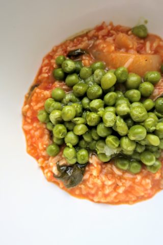 Brown Rice with Tomato Sauce and Green Peas